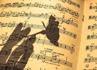 Jak otworzyć drzwi od klatki bez klucza?