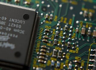 Kiedy wymienić skraplacz klimatyzacji?