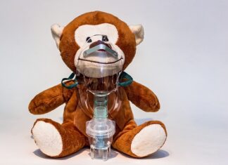 Czy maskę nakłada się na całe włosy? Czy maskę nakłada się na całe włosy?