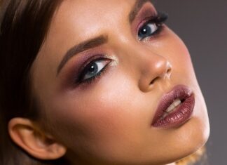 Co Nakładać na usta? Co Nakładać na usta?